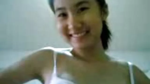 元落下傘兵は、彼の妻をお尻のメンバーに導いた。 女性 専用 アダルト 無料 動画