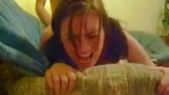 彼女砲撃で滑りによって短い髪MILFの前のwebカメラ 女性 専用 エロ 動画