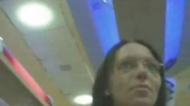 男は交互に道路の肛門に二つの大人の女性を壊します アダルト 無料 女性 専用