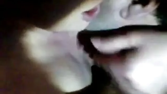 夫は妻の不幸に注意を払う。 女性 専用 動画 アダルト