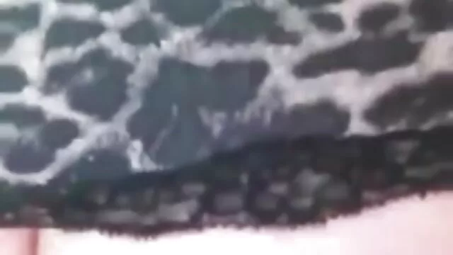 メッセンジャーは大きなコックを食べて大幅にボスのオフィス 女性 専用 動画 アダルト