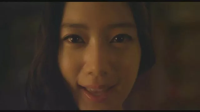 暗い肌のラティーナは、ディルドと膣ディルドで自慰行為をします。 女性 用 風俗 エロ 動画