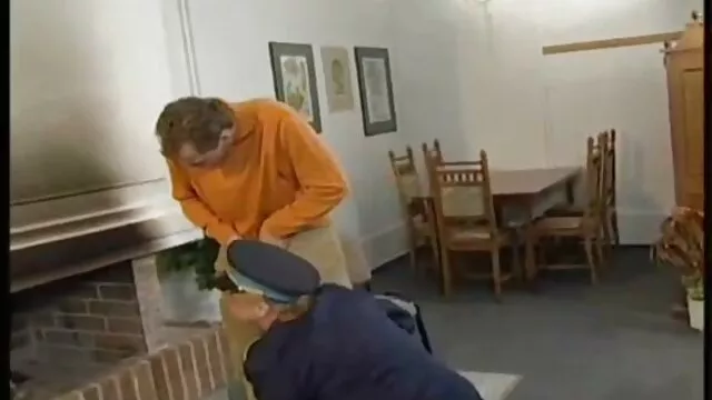 装飾なしでお尻でクソ。 女性 専用 動画 アダルト