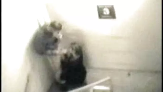 マリアRyabushkinaは彼女の下着を脱ぎ、彼女の帽子を撫でる 女性 専用 エロ 動画